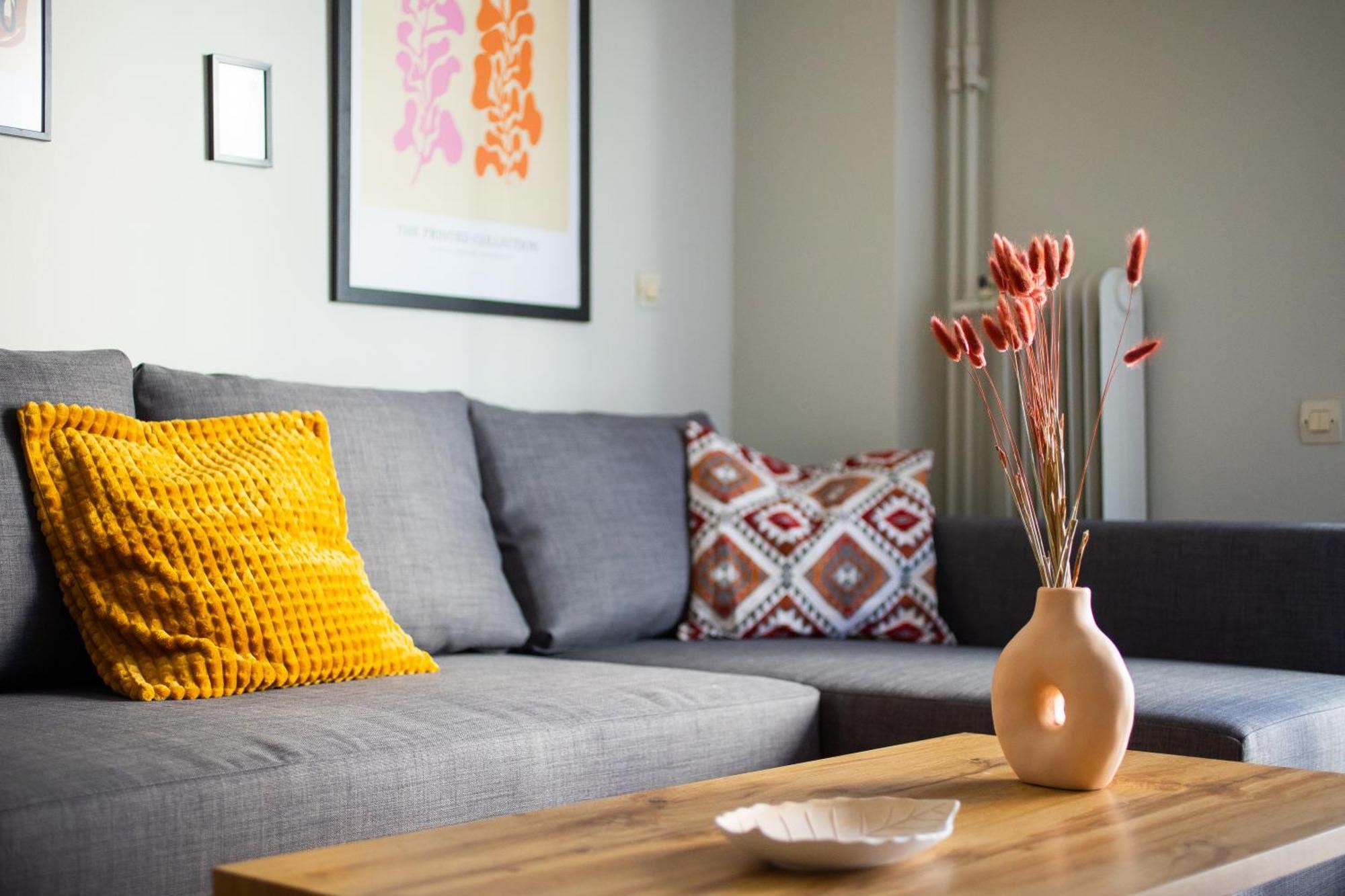 Spacious With Partial Acropolis View Apartment Athens