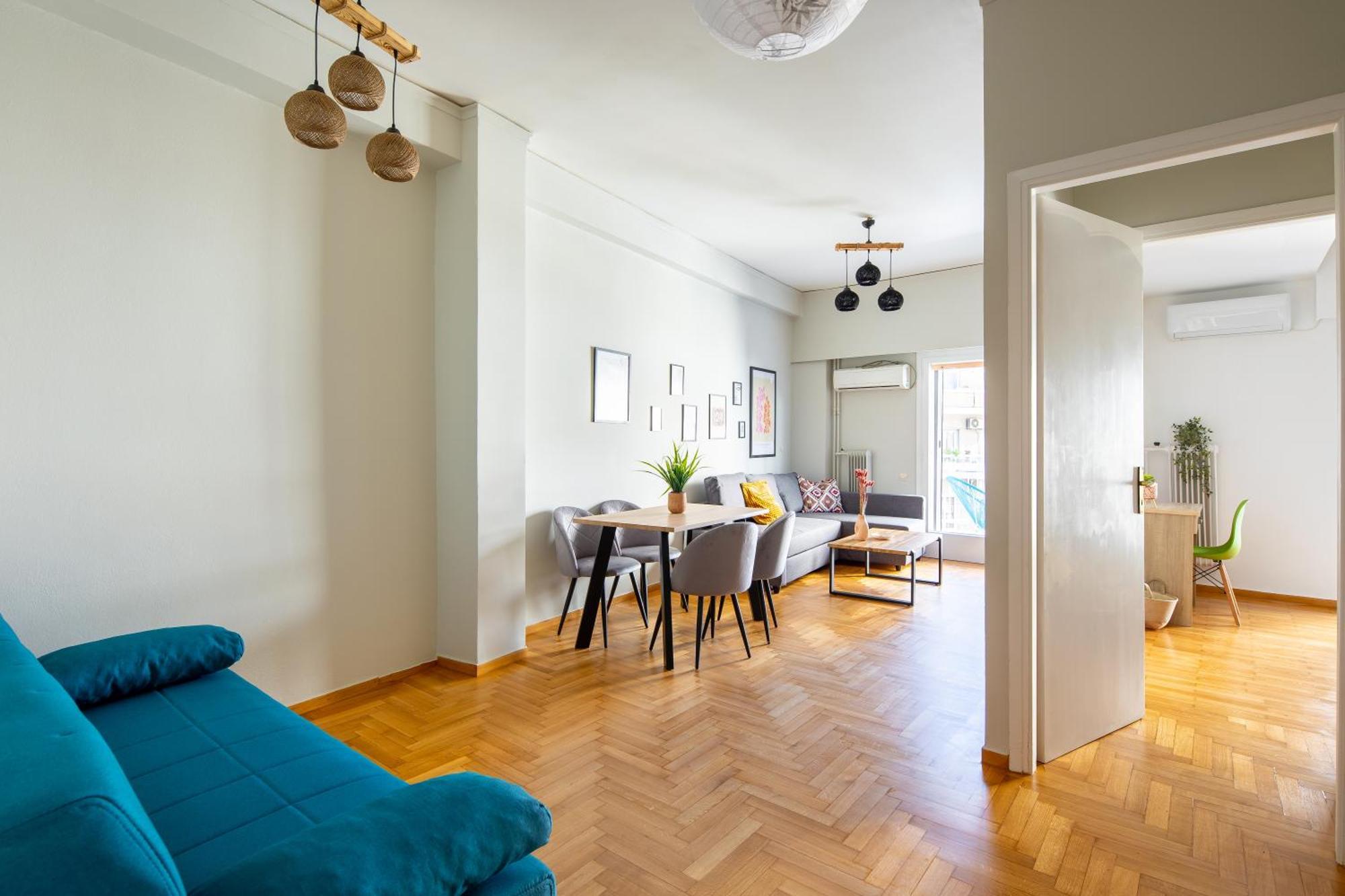 Apartment Spacious With Partial Acropolis View *