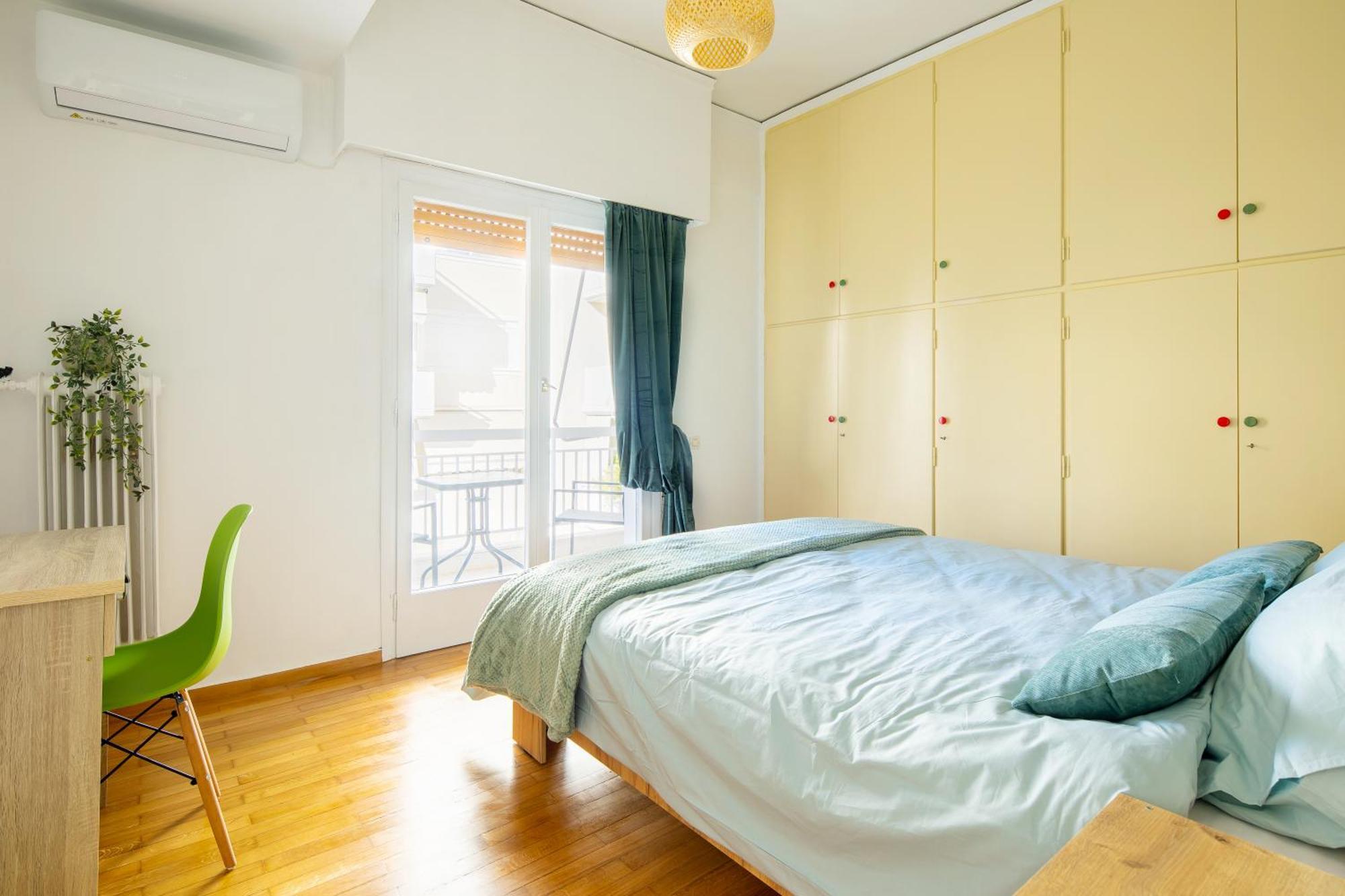 Apartment Spacious With Partial Acropolis View *